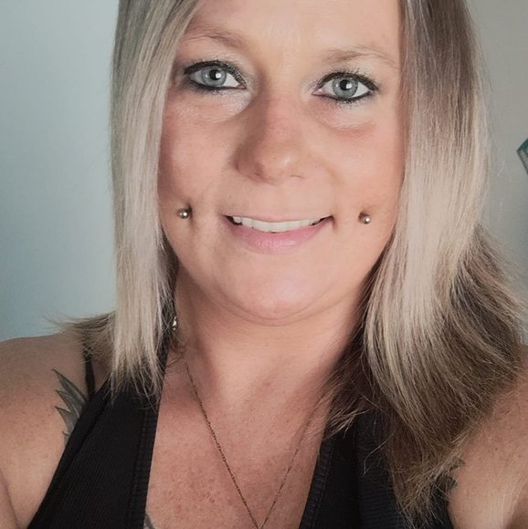 Meet your Posher, Stacy - Picture 1 of 1